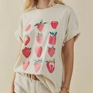 NEW FREE PEOPLE X GIRL DANGEROUS STRAWBERRIES OVERSIZED TEE
